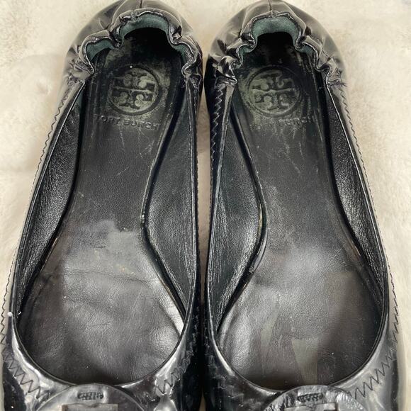 🔥Tory Burch Reva Ballet Flats Black Patent Leather Shoes Logo Women Size 6 - Picture 6 of 13